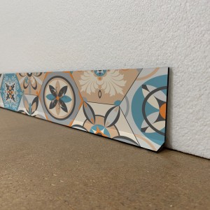 Plinthes de décoration de maison motif carreaux de ciment colorés