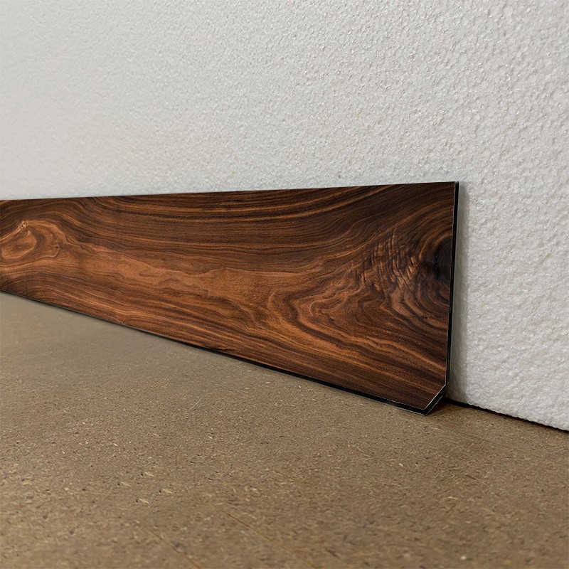 Plinthes de décoration de maison effet bois